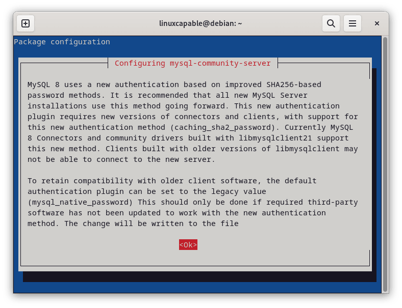 Guide visuel pour répondre à l'invite d'informations de sécurité de MySQL 8.0 lors de l'installation sur Debian Linux.