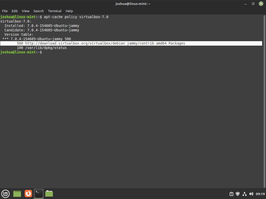 Comando de política apt-cache para VirtualBox 7.0 en Linux Mint