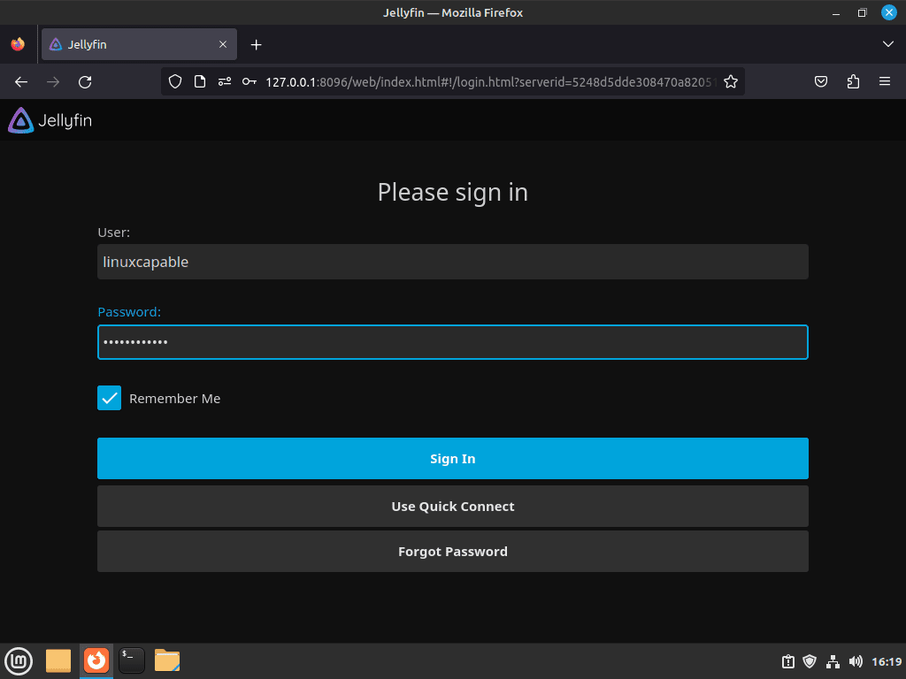 Logga in via webbgränssnittet på Jellyfin Media Server på Linux Mint